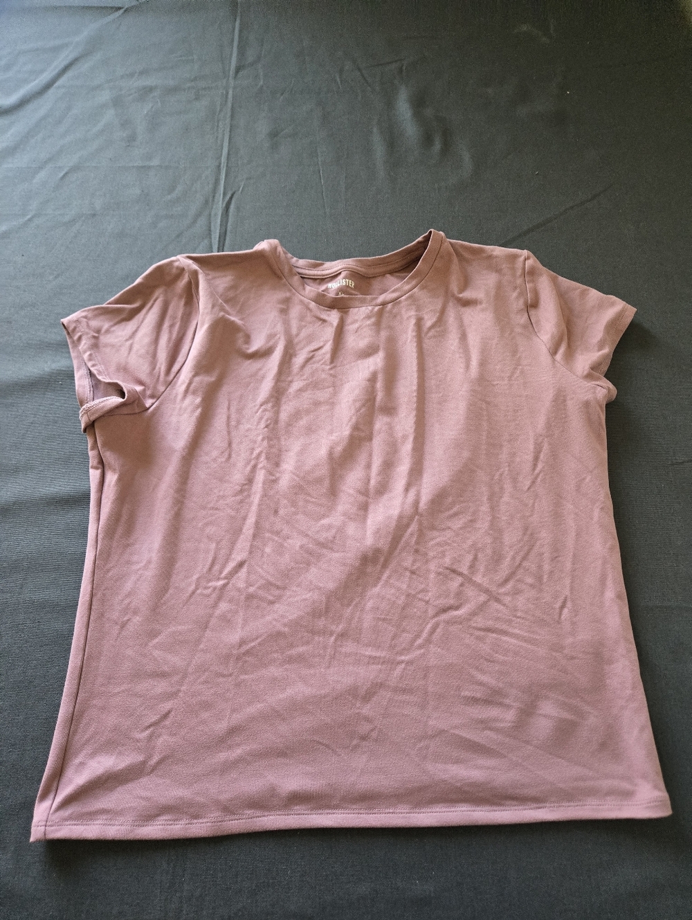 Hollister Mauve Short Sleeve Crewneck Tee